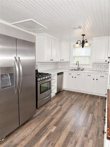 401 W Lagrange St Street, Lake Charles, LA 70605