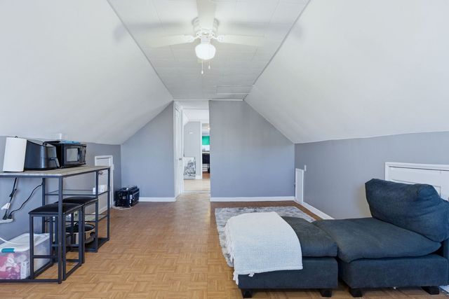 8412 S Manistee Avenue, Chicago, IL 60617