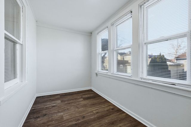 8412 S Manistee Avenue, Chicago, IL 60617