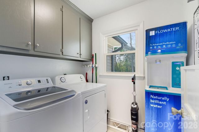 122 E Cj Thomas Road, Monroe, NC 28110