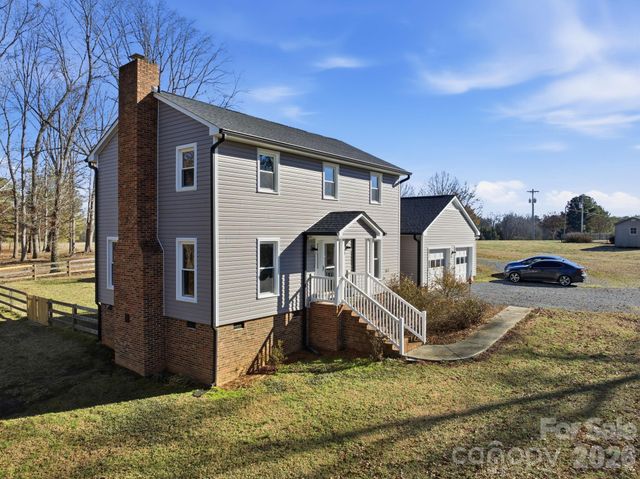 122 E Cj Thomas Road, Monroe, NC 28110