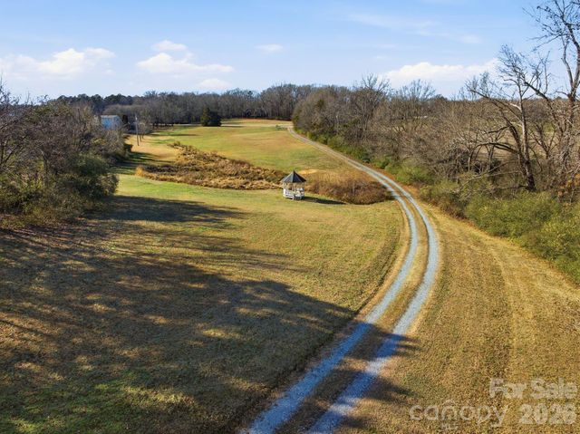 122 E Cj Thomas Road, Monroe, NC 28110