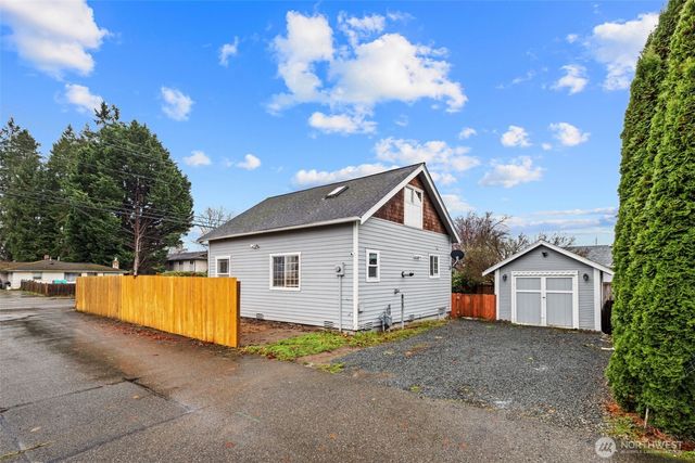 7012 47th Avenue NE, Marysville, WA 98270