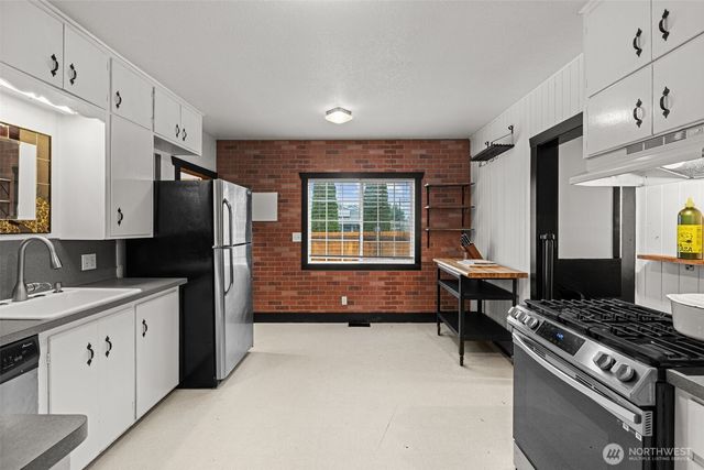 7012 47th Avenue NE, Marysville, WA 98270