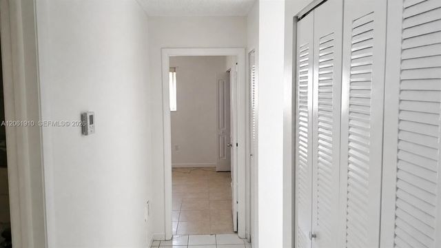 2985 W 80th St 202, Hialeah, FL 33018
