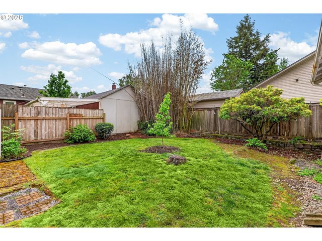 1312 Se MALL St, Portland, OR 97202