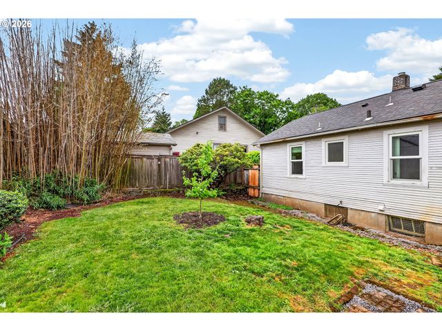 1312 Se MALL St, Portland, OR 97202
