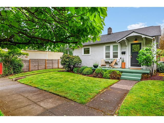 1312 Se MALL St, Portland, OR 97202