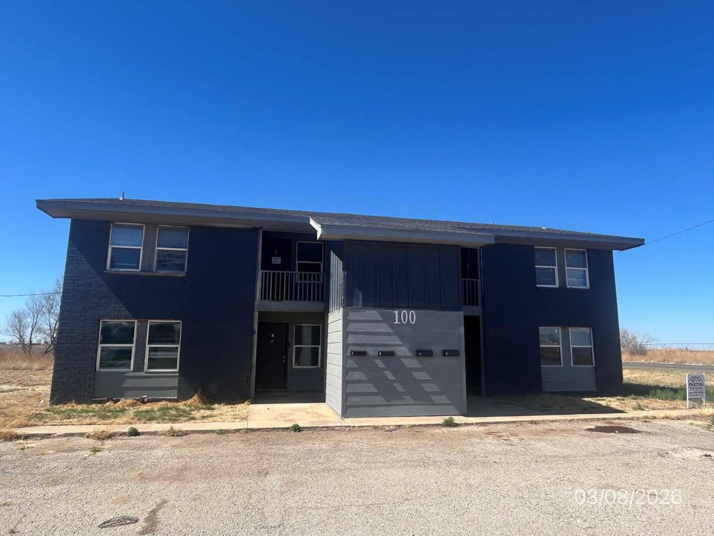 100 Pecos Place, Plainview, TX 79072