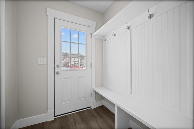 328 Line Ave, Ellwood City, PA 16117