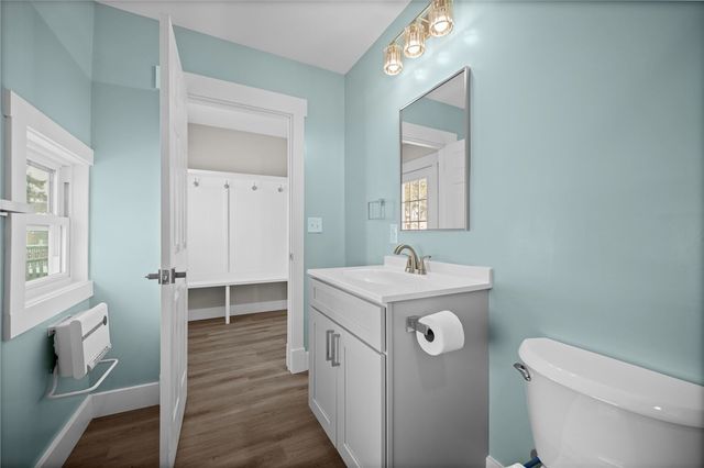 328 Line Ave, Ellwood City, PA 16117