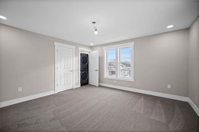 328 Line Ave, Ellwood City, PA 16117