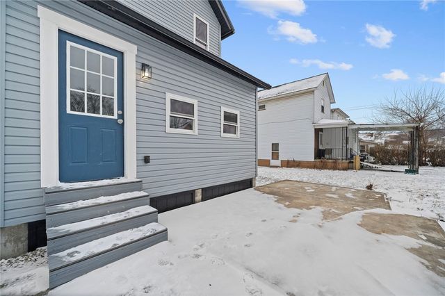 328 Line Ave, Ellwood City, PA 16117