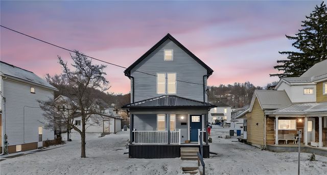 328 Line Ave, Ellwood City, PA 16117