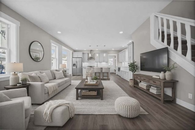 328 Line Ave, Ellwood City, PA 16117