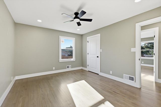 128 Galaxie Place, Spartanburg, SC 29307