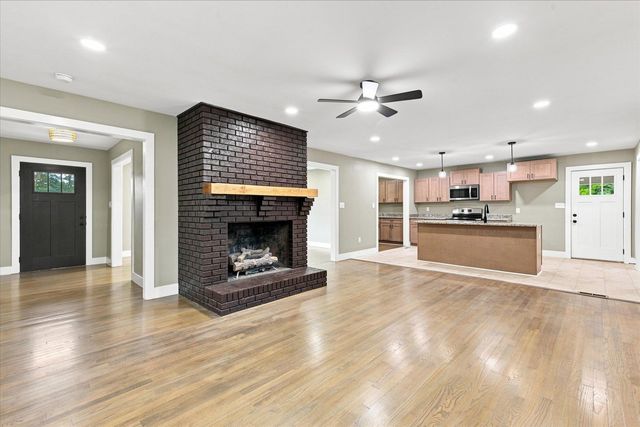 128 Galaxie Place, Spartanburg, SC 29307