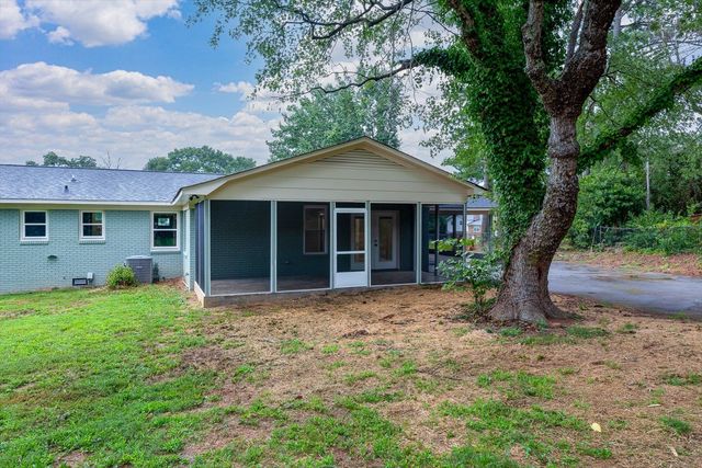 128 Galaxie Place, Spartanburg, SC 29307