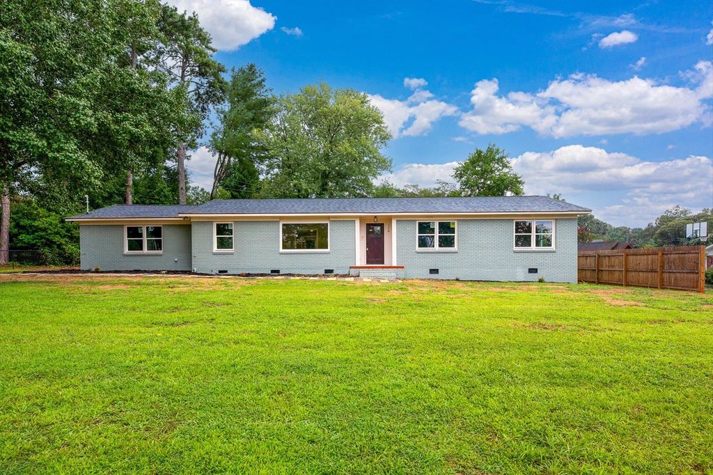 128 Galaxie Place, Spartanburg, SC 29307