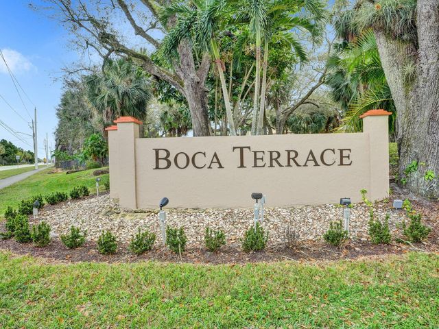 930 SW 9th Street Circle 206, Boca Raton, FL 33486