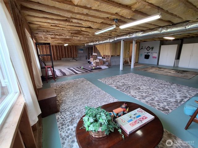 9498 SE Southworth Drive, Port Orchard, WA 98366