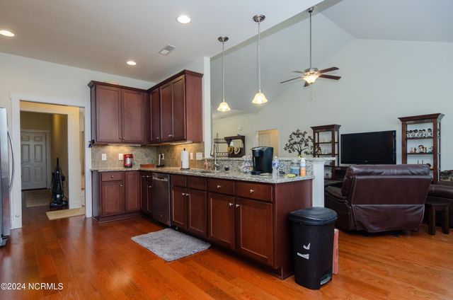 401 Titleist Lane, Wilmington, NC 28412