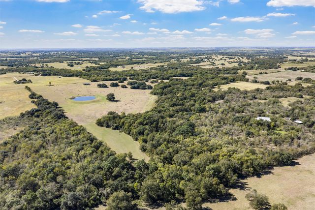 684 County Road 473, Lott, TX 76656