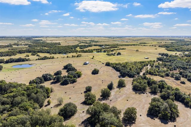 684 County Road 473, Lott, TX 76656