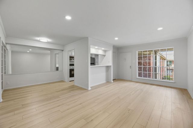 7920 Rockwood LN 240, Austin, TX 78757