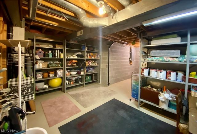 869 MOSS CANYON Drive, Amherst, OH 44001