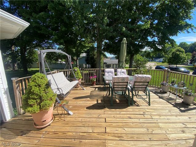 869 MOSS CANYON Drive, Amherst, OH 44001