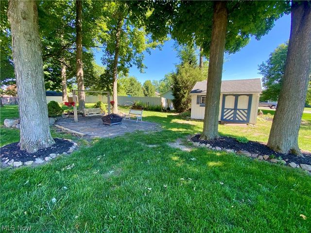869 MOSS CANYON Drive, Amherst, OH 44001