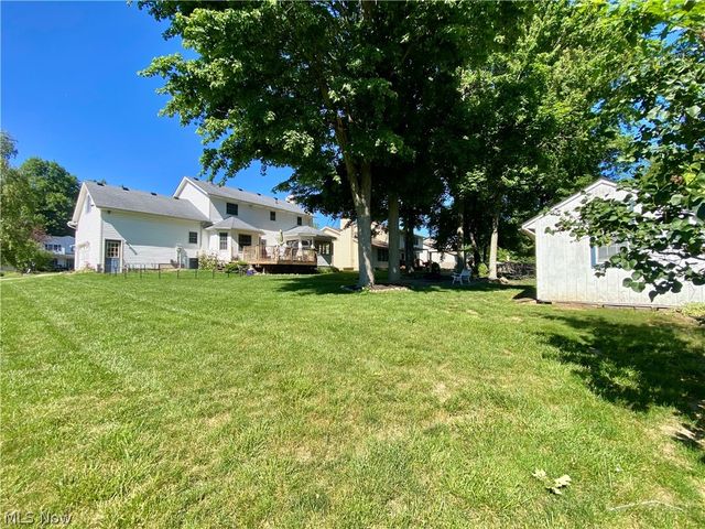 869 MOSS CANYON Drive, Amherst, OH 44001