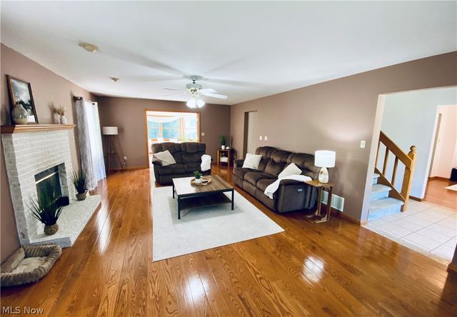 869 MOSS CANYON Drive, Amherst, OH 44001