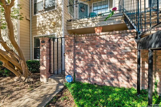 11610 Vance Jackson Rd Apt 105, San Antonio, TX 78230