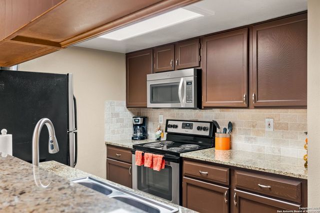 11610 Vance Jackson Rd Apt 105, San Antonio, TX 78230