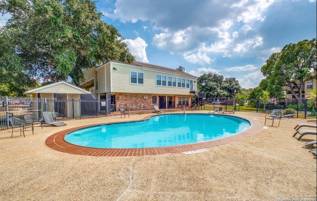 11610 Vance Jackson Rd Apt 105, San Antonio, TX 78230