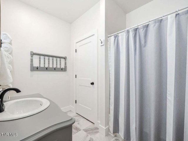 220 Misty View Circle, Rogersville, TN 37857