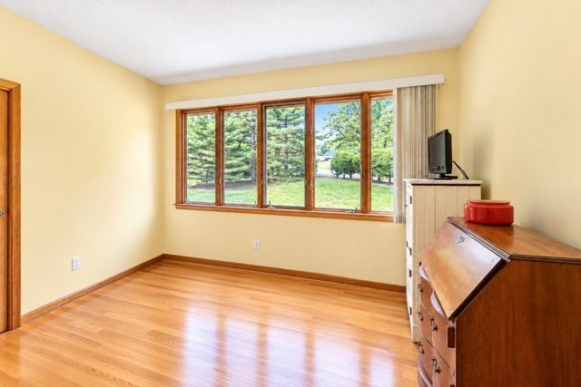 9 West Ridge Dr, Sharon, MA 02067