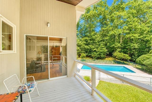 9 West Ridge Dr, Sharon, MA 02067