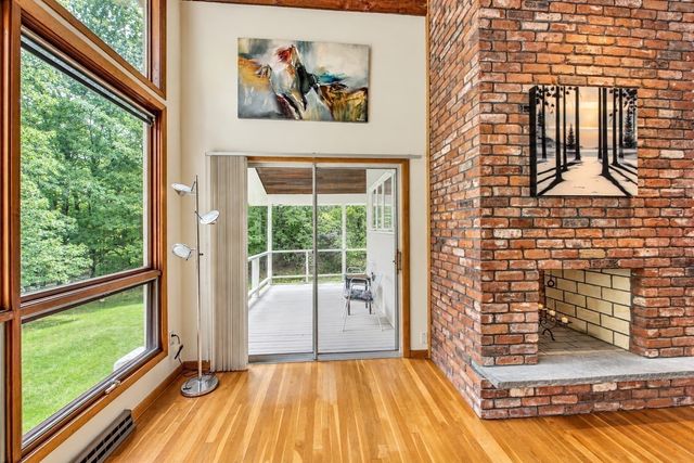9 West Ridge Dr, Sharon, MA 02067
