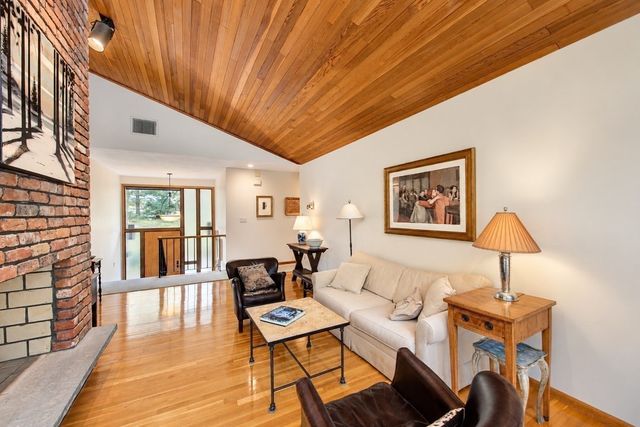 9 West Ridge Dr, Sharon, MA 02067
