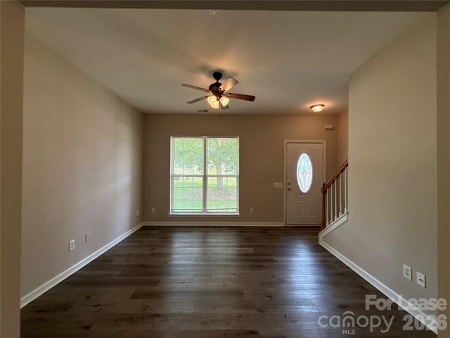 1525 Braveheart Lane, Charlotte, NC 28216