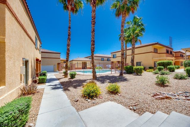 4915 East Russell Road 125, Las Vegas, NV 89120