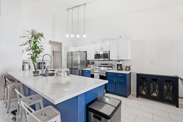 7916 W Rose Lane, Glendale, AZ 85303