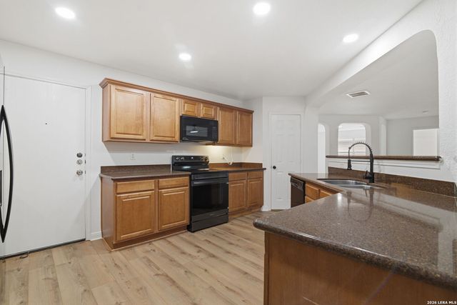 4750 Bending Grove, San Antonio, TX 78259