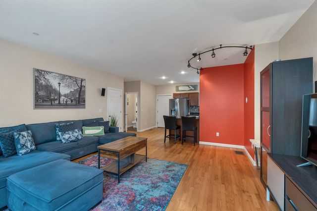 9 Falkland Pl Unit A3, Portsmouth, NH 03801