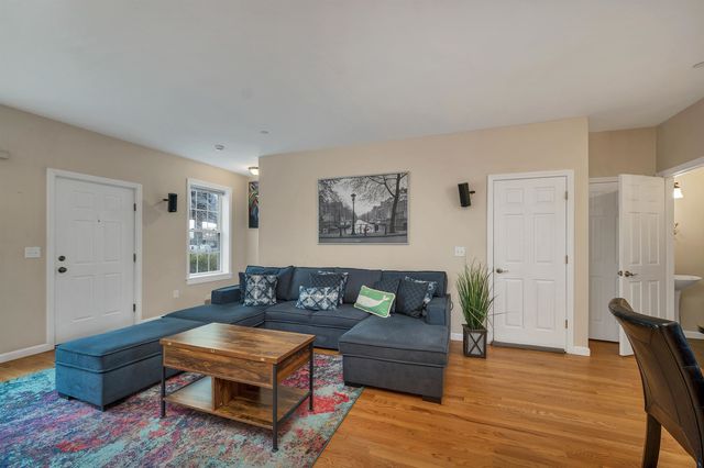 9 Falkland Pl Unit A3, Portsmouth, NH 03801