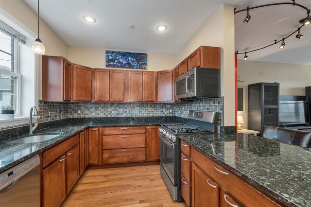 9 Falkland Pl Unit A3, Portsmouth, NH 03801