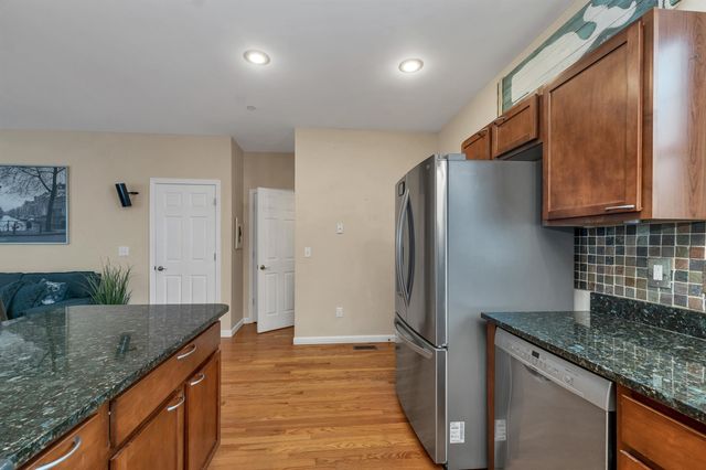 9 Falkland Pl Unit A3, Portsmouth, NH 03801
